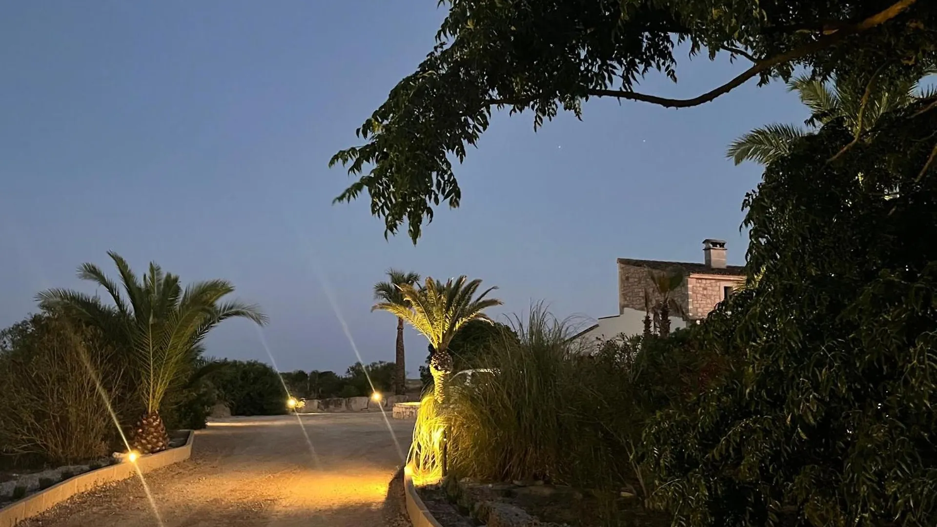 Villa Mallorca 19 Km Montuiri Finca Gallo Negro Santanyi Campos Gesamte Unterkunft Social Media