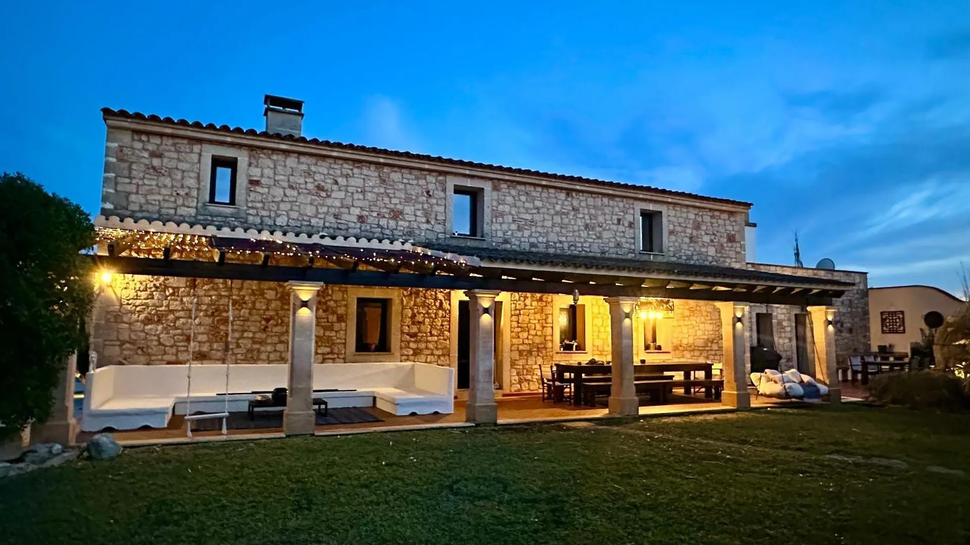 Villa Mallorca 19 Km Montuiri Finca Gallo Negro Santanyi Campos Gesamte Unterkunft Social Media